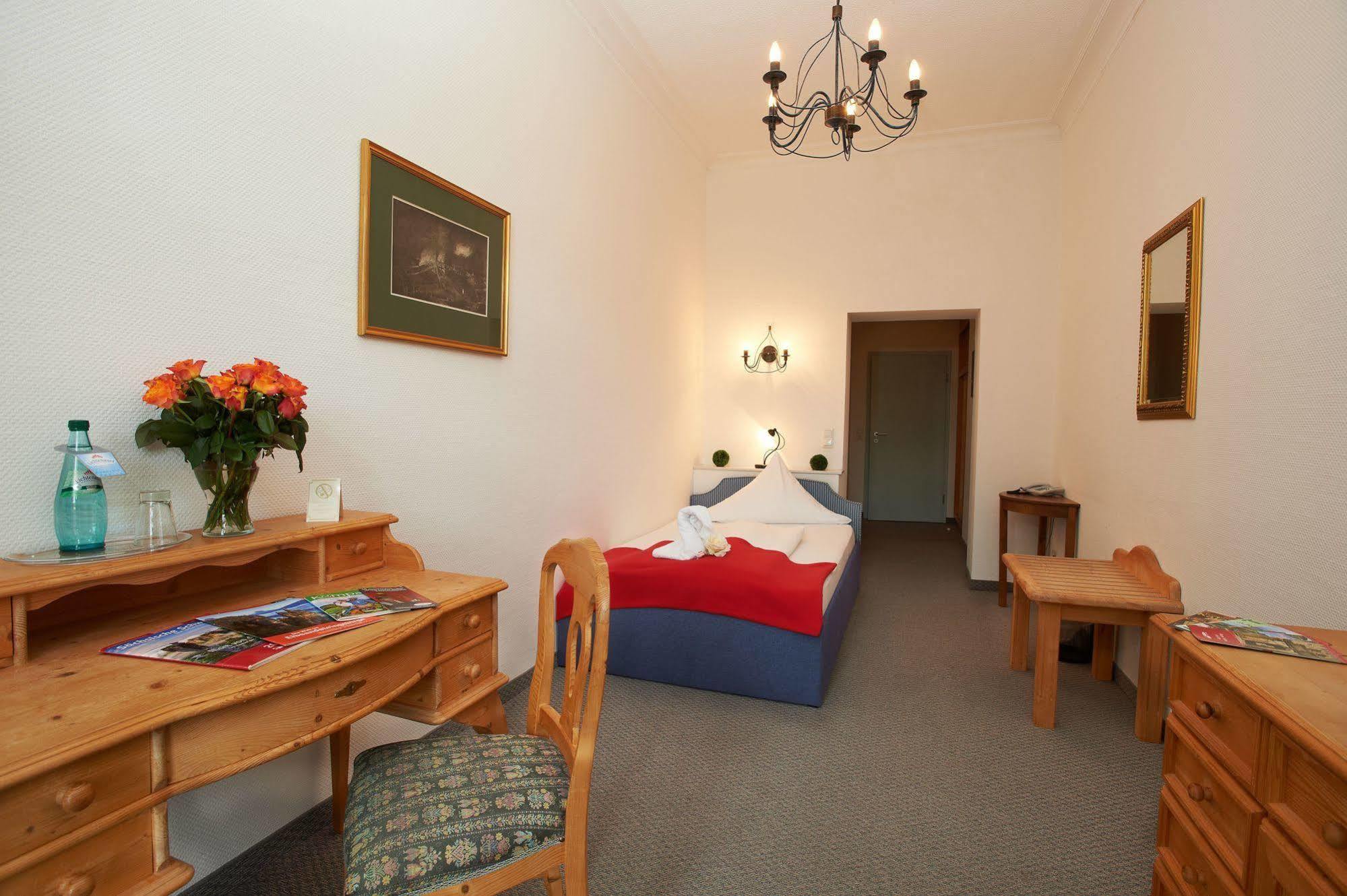 Hotel Erbgericht Bad Schandau Buitenkant foto